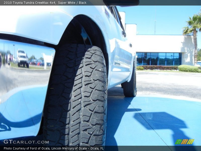 Super White / Black 2010 Toyota Tundra CrewMax 4x4