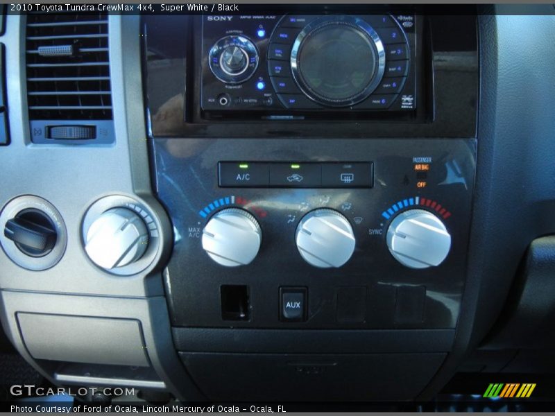 Super White / Black 2010 Toyota Tundra CrewMax 4x4