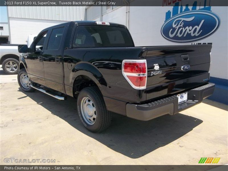 Tuxedo Black Metallic / Steel Gray 2013 Ford F150 XL SuperCrew