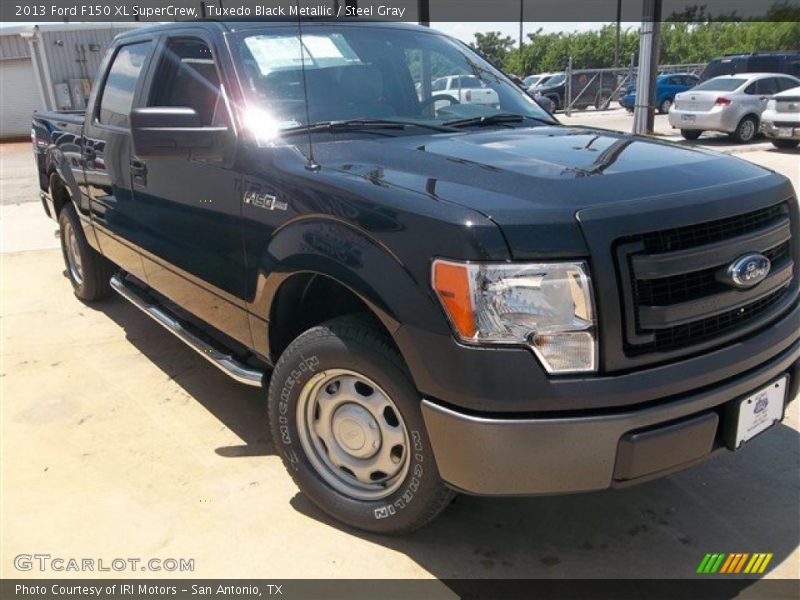 Tuxedo Black Metallic / Steel Gray 2013 Ford F150 XL SuperCrew