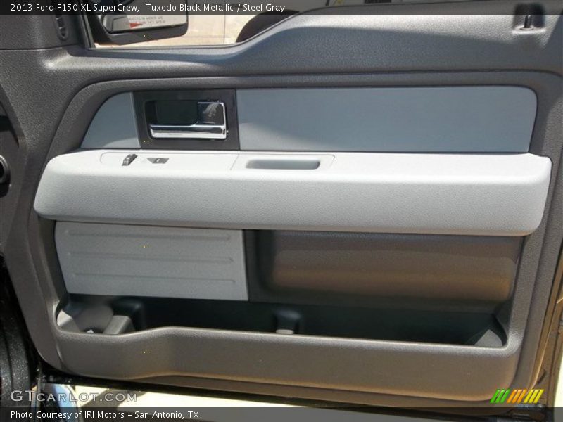 Tuxedo Black Metallic / Steel Gray 2013 Ford F150 XL SuperCrew
