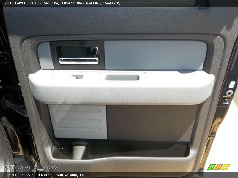 Tuxedo Black Metallic / Steel Gray 2013 Ford F150 XL SuperCrew