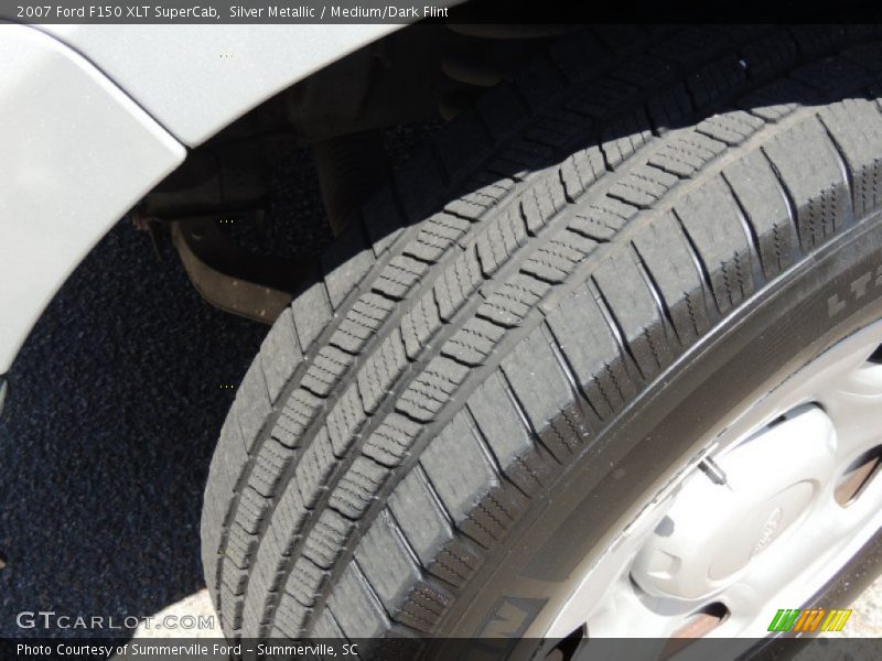 Silver Metallic / Medium/Dark Flint 2007 Ford F150 XLT SuperCab
