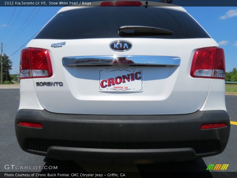 Snow White Pearl / Beige 2012 Kia Sorento LX V6