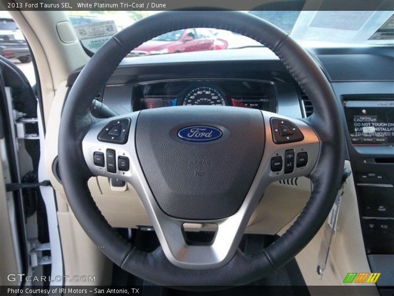 White Platinum Tri-Coat / Dune 2013 Ford Taurus SEL