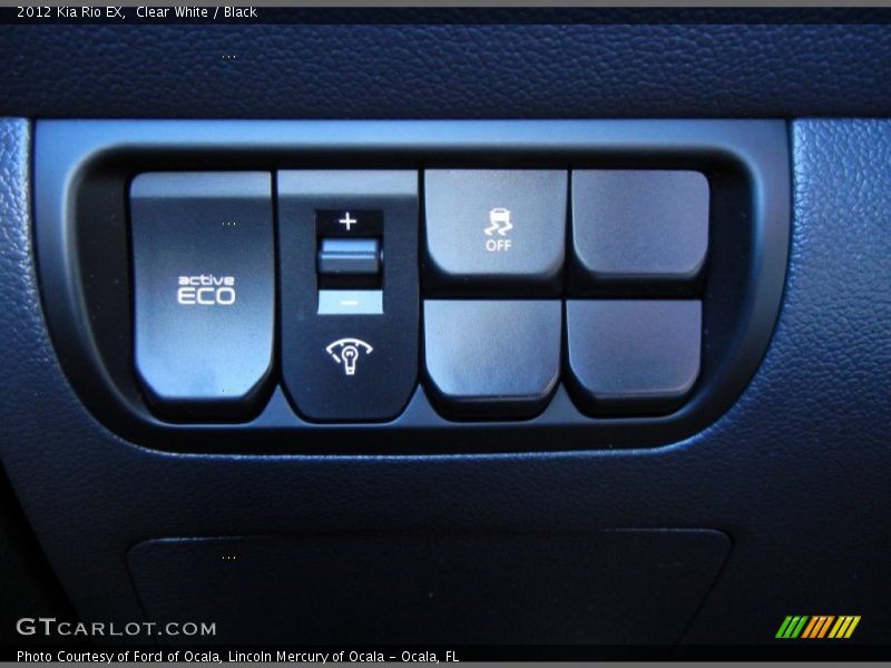 Clear White / Black 2012 Kia Rio EX