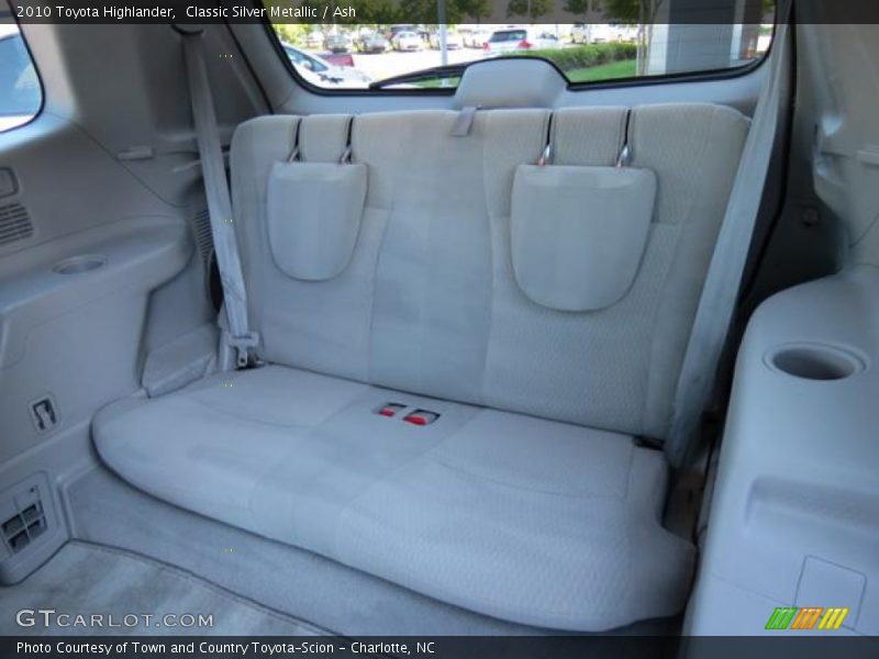 Classic Silver Metallic / Ash 2010 Toyota Highlander