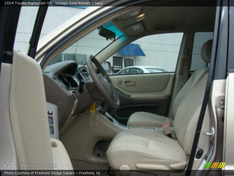 Vintage Gold Metallic / Ivory 2004 Toyota Highlander V6