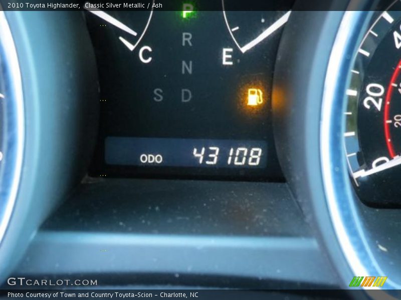 Classic Silver Metallic / Ash 2010 Toyota Highlander
