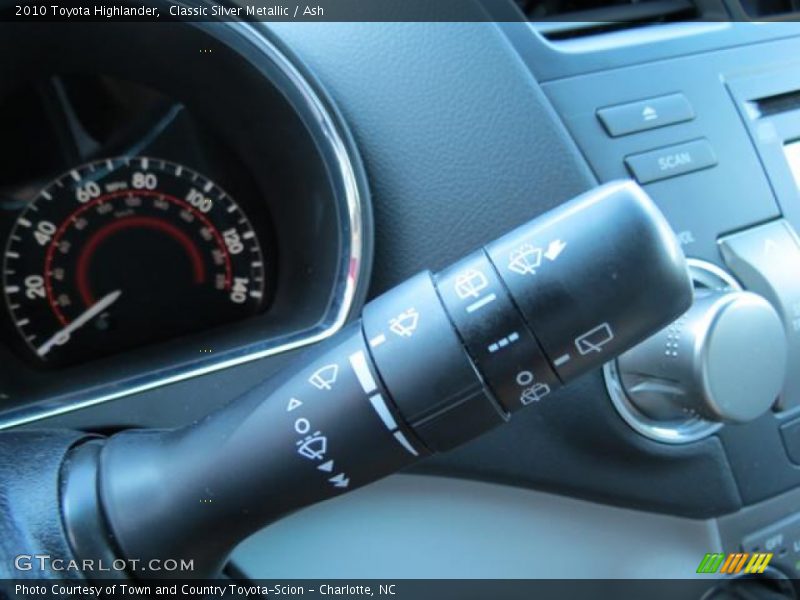 Classic Silver Metallic / Ash 2010 Toyota Highlander