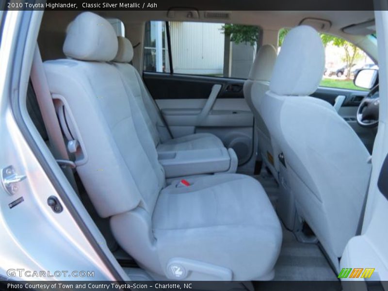 Classic Silver Metallic / Ash 2010 Toyota Highlander