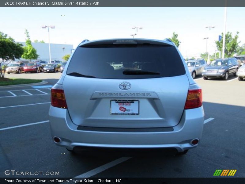 Classic Silver Metallic / Ash 2010 Toyota Highlander
