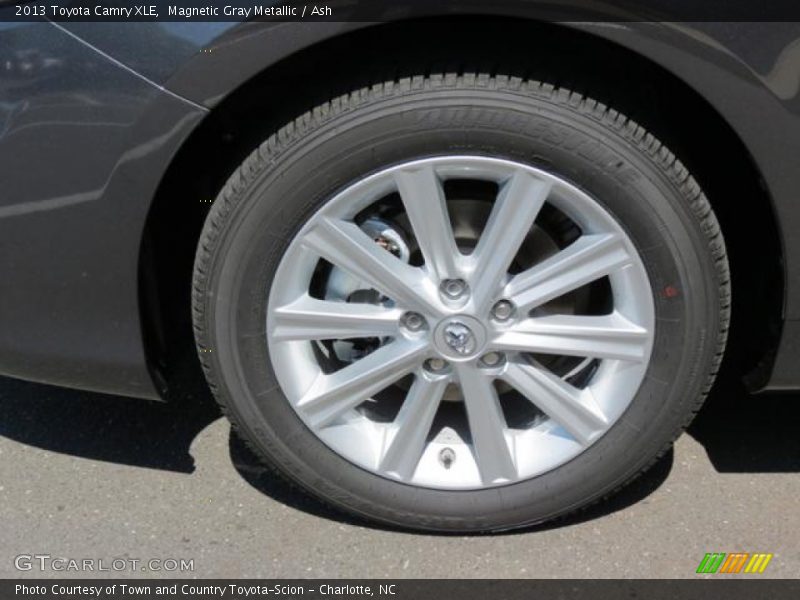 Magnetic Gray Metallic / Ash 2013 Toyota Camry XLE