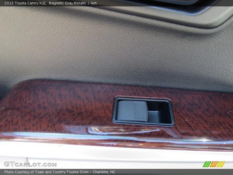 Magnetic Gray Metallic / Ash 2013 Toyota Camry XLE