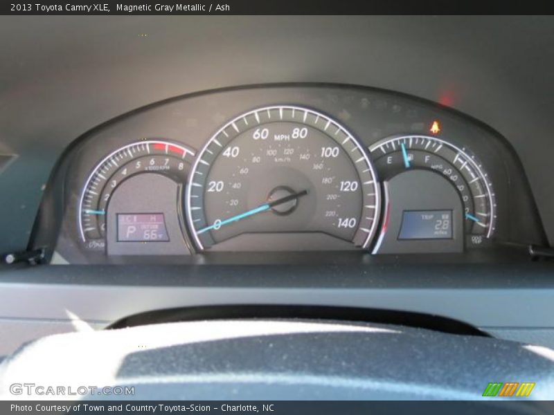 Magnetic Gray Metallic / Ash 2013 Toyota Camry XLE