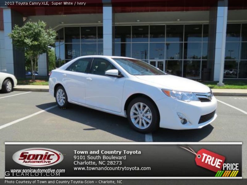 Super White / Ivory 2013 Toyota Camry XLE