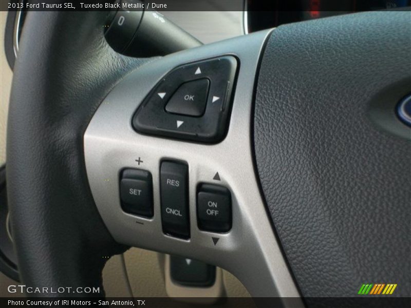 Tuxedo Black Metallic / Dune 2013 Ford Taurus SEL