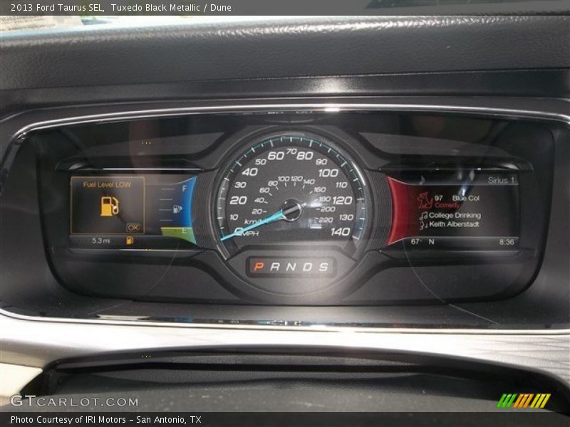 Tuxedo Black Metallic / Dune 2013 Ford Taurus SEL