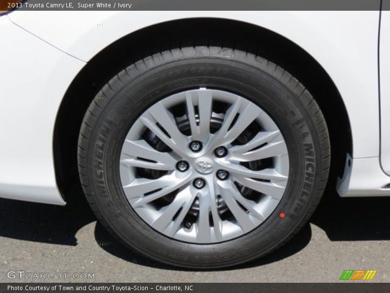 Super White / Ivory 2013 Toyota Camry LE
