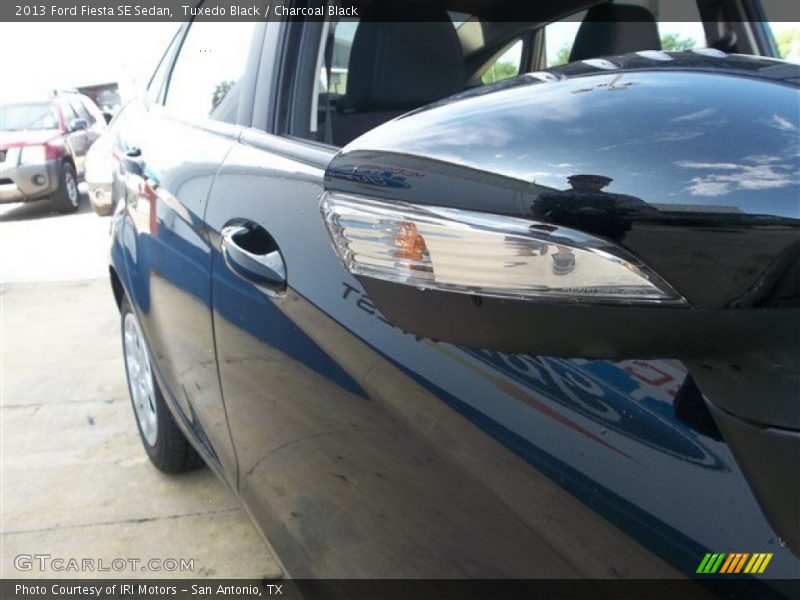 Tuxedo Black / Charcoal Black 2013 Ford Fiesta SE Sedan