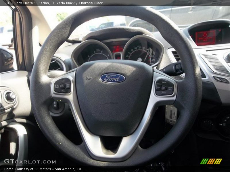 Tuxedo Black / Charcoal Black 2013 Ford Fiesta SE Sedan