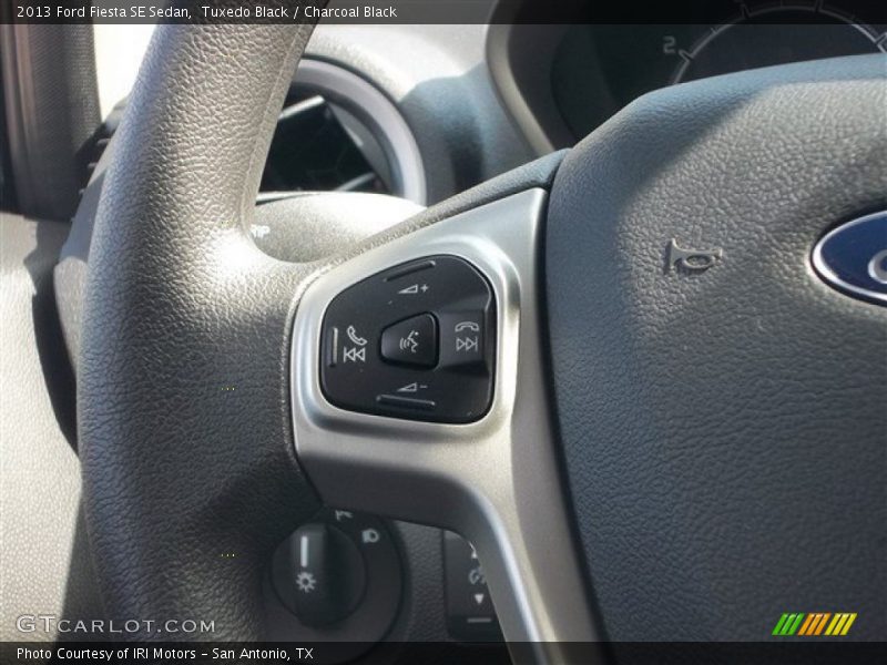Tuxedo Black / Charcoal Black 2013 Ford Fiesta SE Sedan
