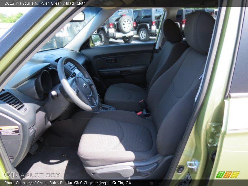 Alien Green / Black Cloth 2013 Kia Soul 1.6