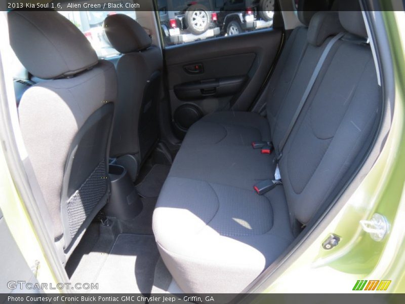 Alien Green / Black Cloth 2013 Kia Soul 1.6