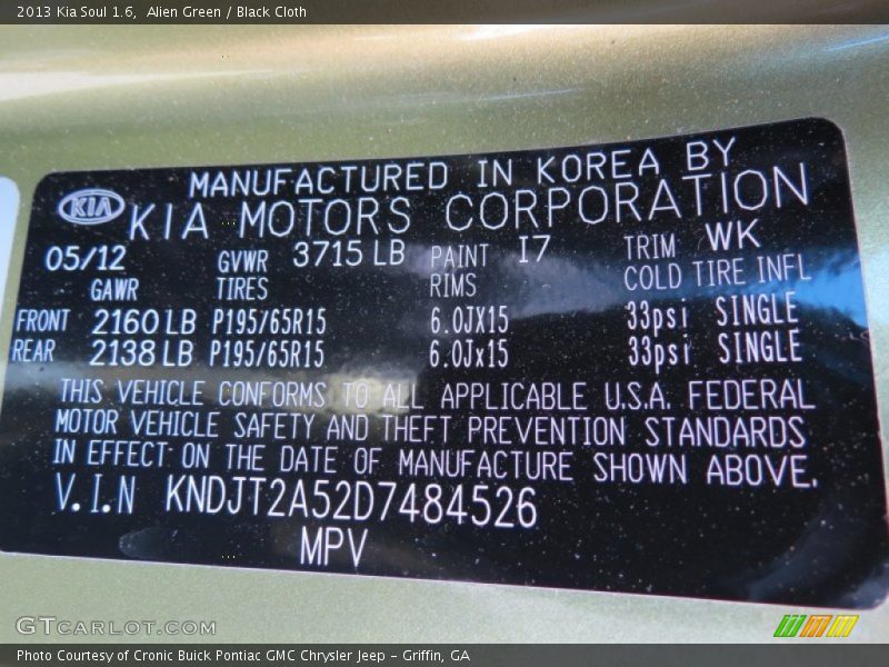Alien Green / Black Cloth 2013 Kia Soul 1.6