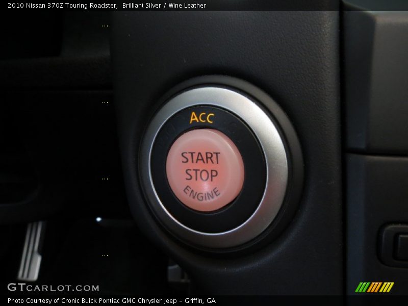 Controls of 2010 370Z Touring Roadster