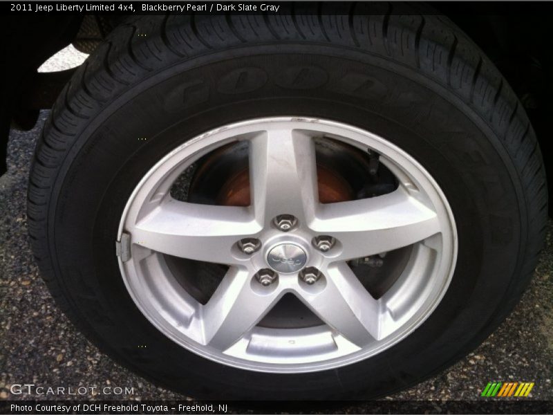 Blackberry Pearl / Dark Slate Gray 2011 Jeep Liberty Limited 4x4