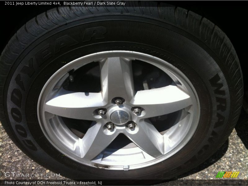 Blackberry Pearl / Dark Slate Gray 2011 Jeep Liberty Limited 4x4