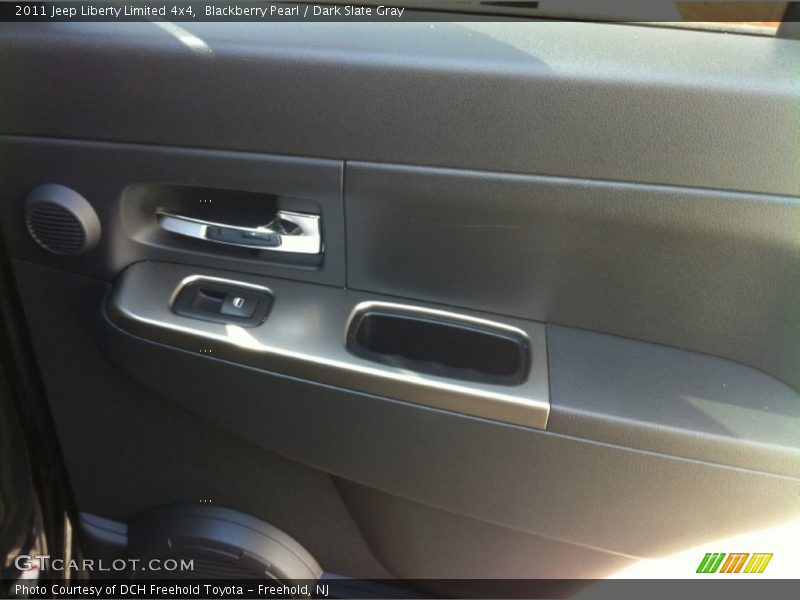 Blackberry Pearl / Dark Slate Gray 2011 Jeep Liberty Limited 4x4