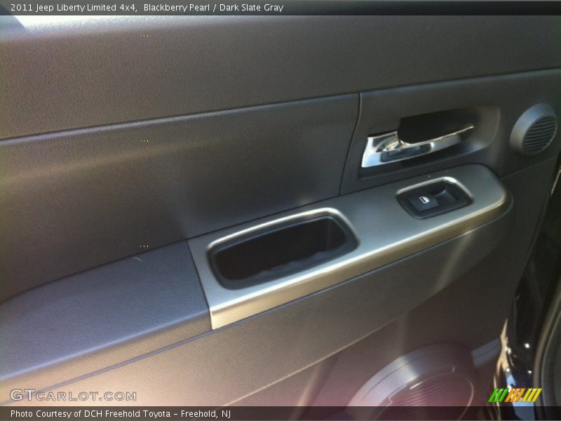 Blackberry Pearl / Dark Slate Gray 2011 Jeep Liberty Limited 4x4