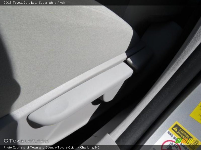 Super White / Ash 2013 Toyota Corolla L