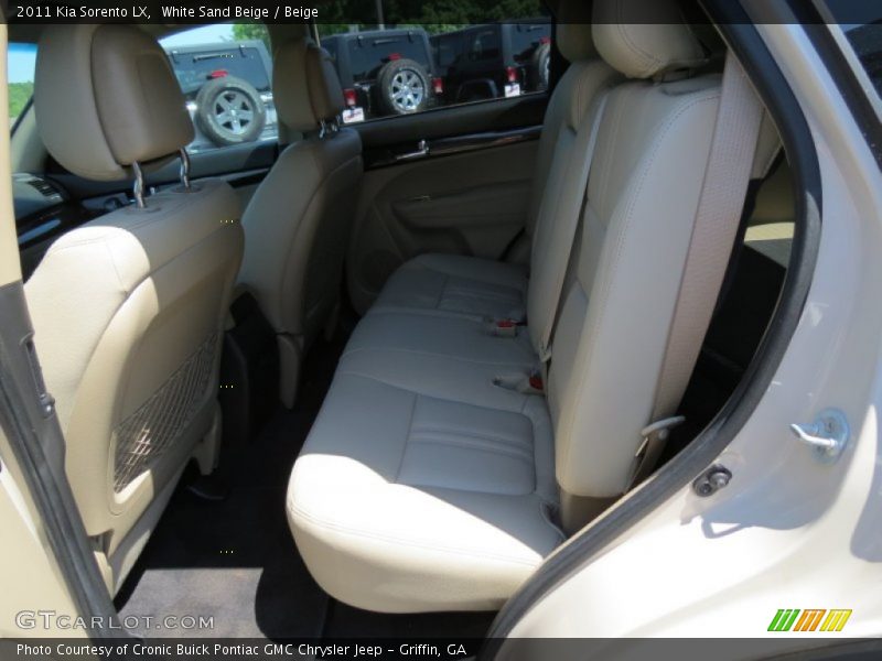 White Sand Beige / Beige 2011 Kia Sorento LX