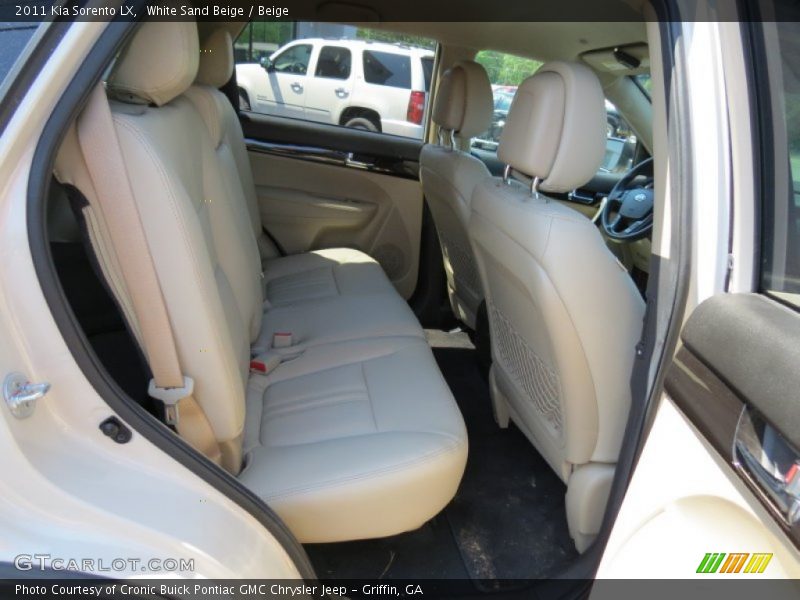 White Sand Beige / Beige 2011 Kia Sorento LX
