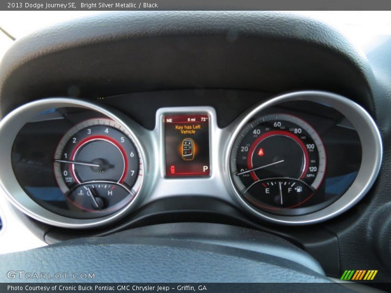 Bright Silver Metallic / Black 2013 Dodge Journey SE