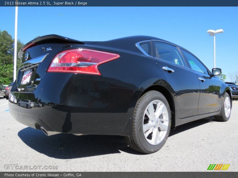 Super Black / Beige 2013 Nissan Altima 2.5 SL