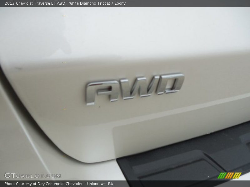 White Diamond Tricoat / Ebony 2013 Chevrolet Traverse LT AWD
