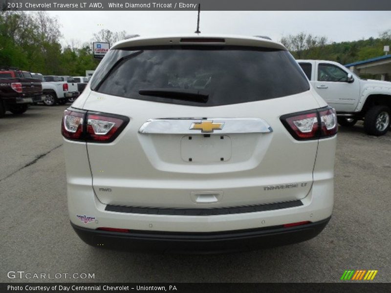 White Diamond Tricoat / Ebony 2013 Chevrolet Traverse LT AWD
