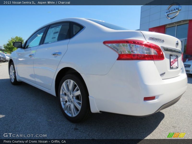 Aspen White / Charcoal 2013 Nissan Sentra SL