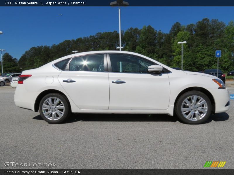 Aspen White / Charcoal 2013 Nissan Sentra SL