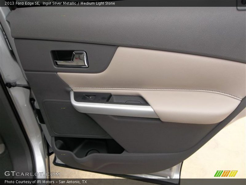 Ingot Silver Metallic / Medium Light Stone 2013 Ford Edge SE