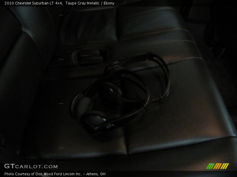 Taupe Gray Metallic / Ebony 2010 Chevrolet Suburban LT 4x4