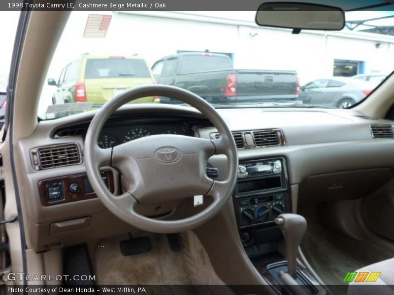 Cashmere Beige Metallic / Oak 1998 Toyota Camry LE