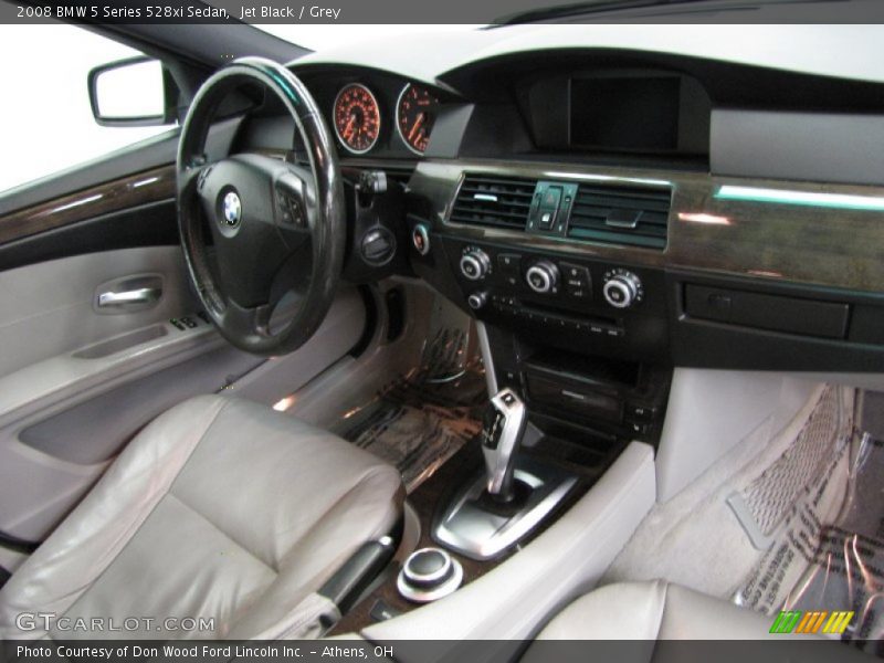 Jet Black / Grey 2008 BMW 5 Series 528xi Sedan