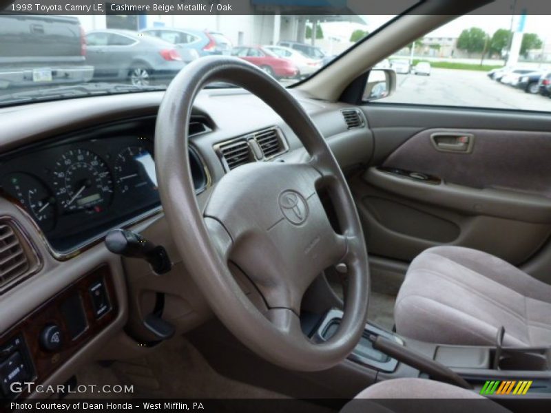 Cashmere Beige Metallic / Oak 1998 Toyota Camry LE