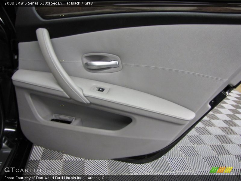 Jet Black / Grey 2008 BMW 5 Series 528xi Sedan