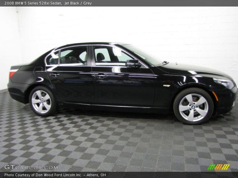 Jet Black / Grey 2008 BMW 5 Series 528xi Sedan
